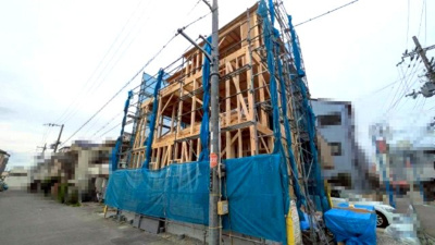 【前面道路含む現地写真】 | ライフフィールド美原区北余部Ⅲ | 完成に向け、鋭意建築中です！（4月19日撮影）