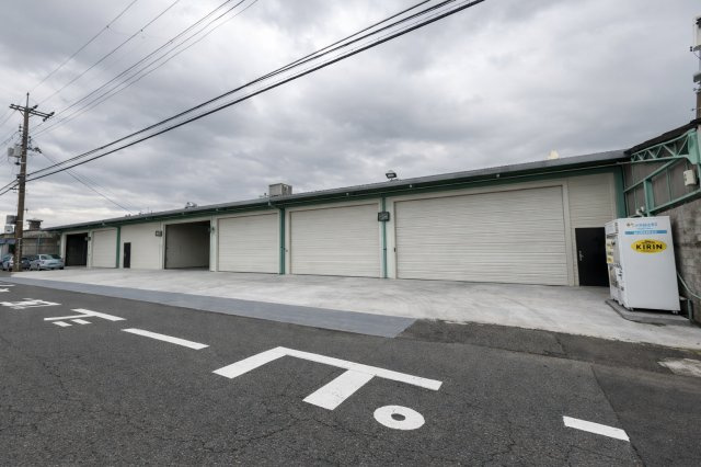 向野2丁目　貸倉庫