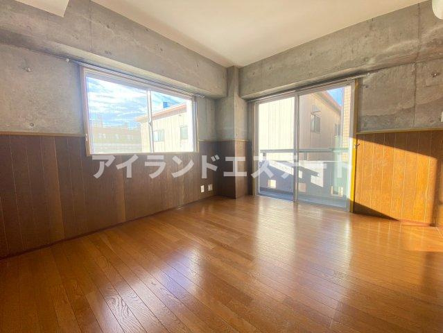 APEX　陽当たり良好　角部屋　事務所相談の居間・リビング