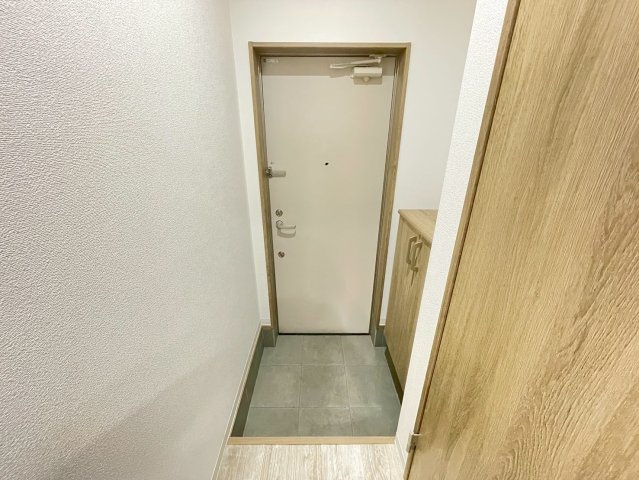 アート長瀬Aの玄関