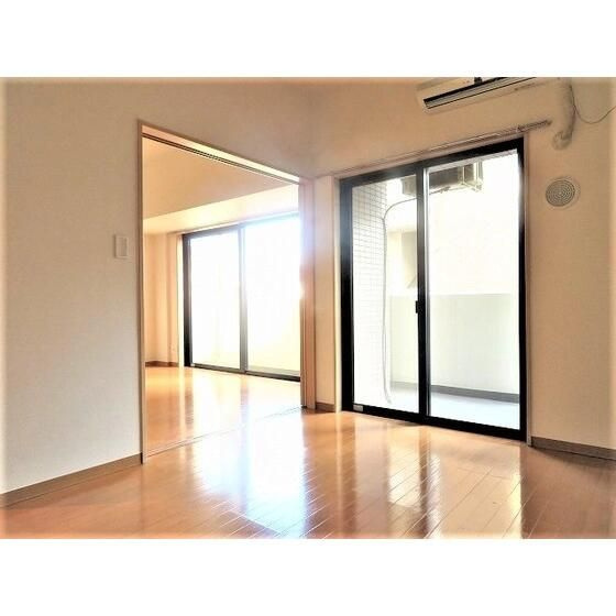 サンクレイドルレヴィール池袋の居間・リビング