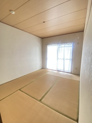 ファミールカマダの和室