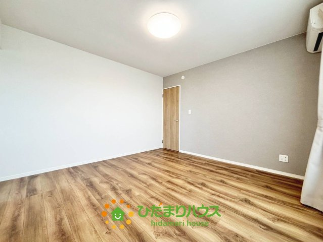 古河市上辺見　中古一戸建ての寝室