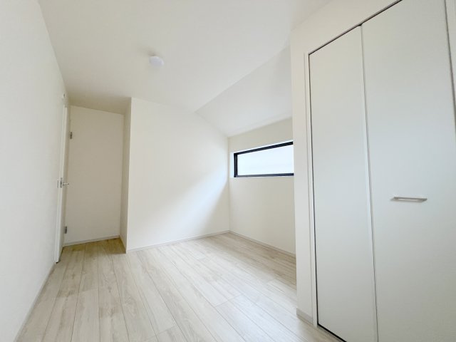 昭島市緑町5丁目　新築戸建全2棟の洋室|【洋室2】5.7帖