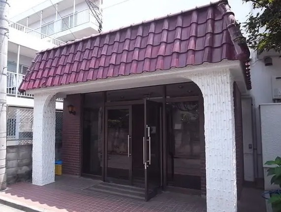 レスポワール志木のエントランス
