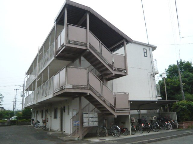 中山マンションＢ棟の外観