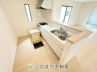 【キッチン】 | CRADLE GARDEN小山市城北　第11　 | 人気の対面式キッチン☆料理をしながらご家族とコミュニケーションが取れます♪