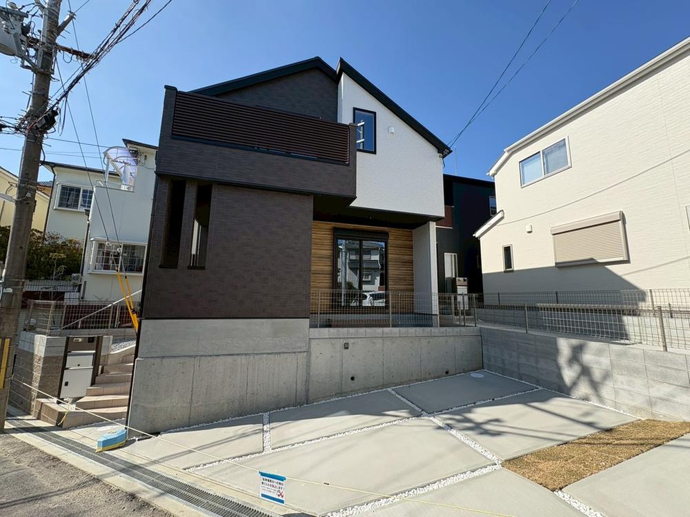 豊中市上野東1丁目　新築戸建　