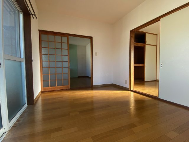 姫路市町田のアパートの居間・リビング