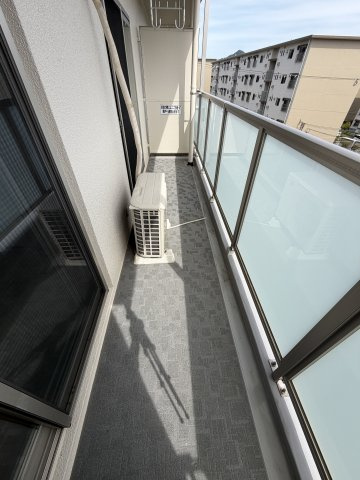 名谷1団地3号棟のバルコニー