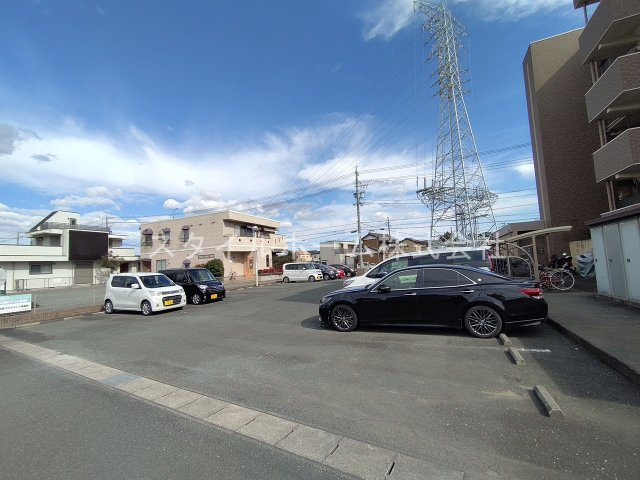 フォレステージ豊川の駐車場