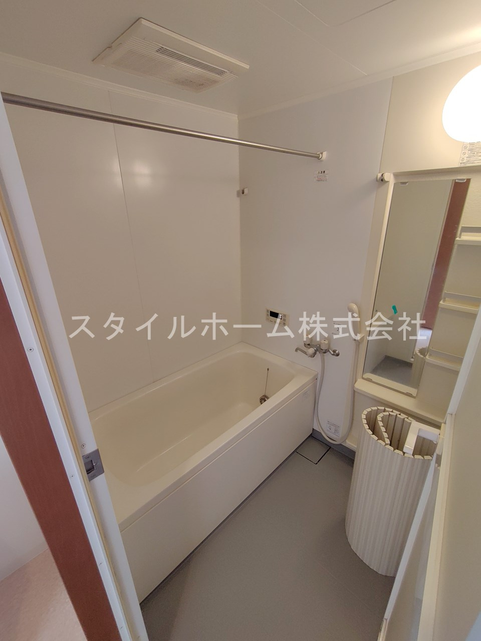 フォレステージ豊川の浴室