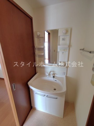 フォレステージ豊川の洗面所