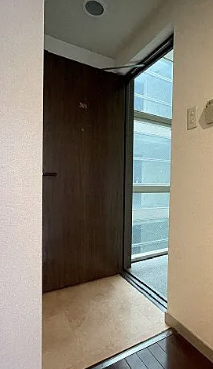 本郷ウッドフィールドの玄関