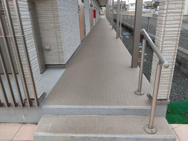 クレイノ茂木のエントランス