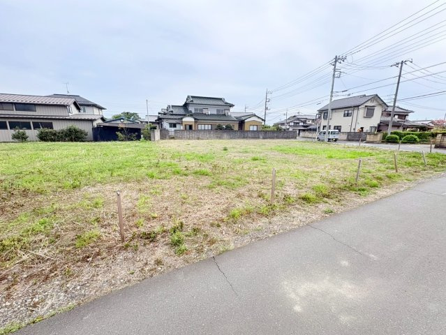 川越市豊田本2丁目　建築条件なし売地　JR川越線『西川越駅』徒歩18分　【大東東小学区】の前面道路含む現地写真