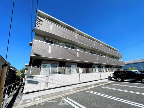 春日井市下条町３丁目のアパート