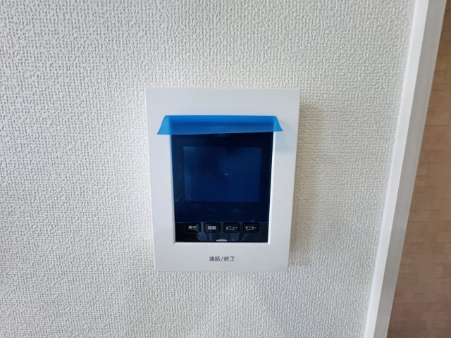 松戸市新松戸６丁目新築戸建【新松戸南小学校：4分】のセキュリティ|来客時も安心のTVモニター付きインターフォン