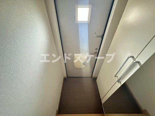 シャルマン・テールの玄関|高崎、前橋のお部屋探しはエンドスケープまで！お客様の理想お聞かせ下さい♪