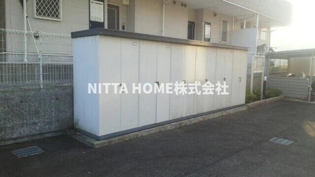豊岡市日高町松岡のアパートのその他共用部分|外部トランクは無料で使用OK◎