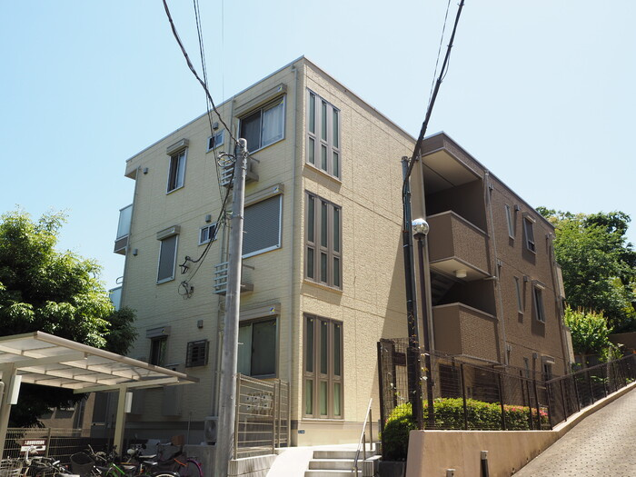 川崎市高津区下作延５丁目のアパート