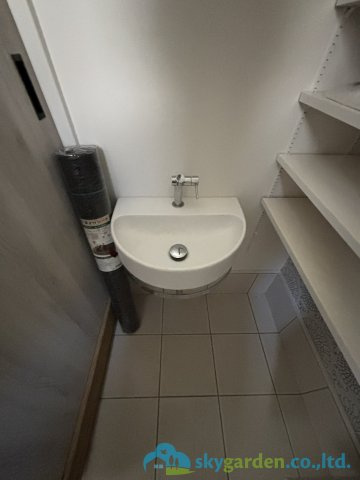 伊勢原市串橋　中古戸建の独立洗面台
