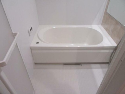 【浴室】 | パークサイドノース | 追い焚き機能、浴室乾燥機付きバス。