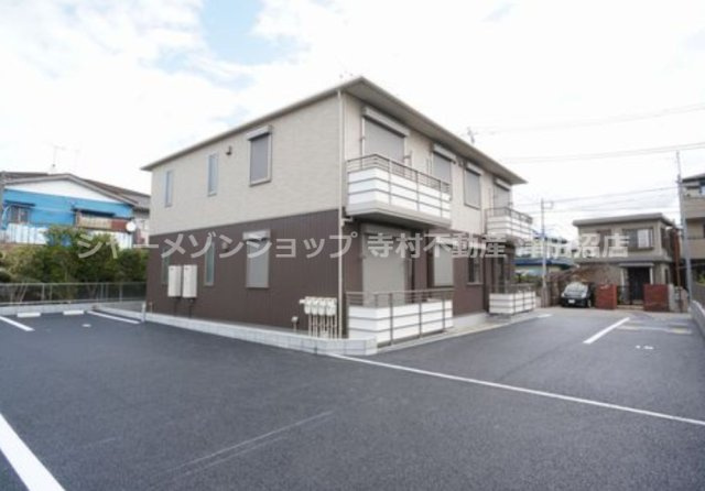 カーサ　グラッチェの駐車場