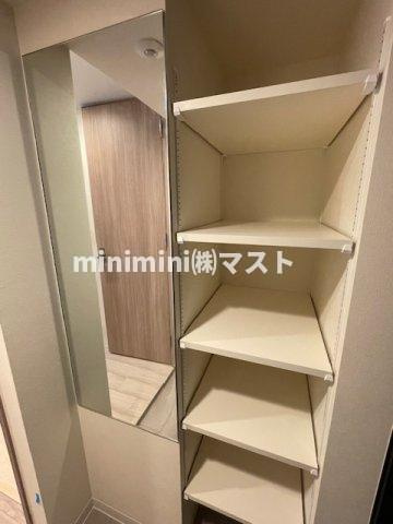 コンフォリア・リヴ博労町一丁目Ｑの収納