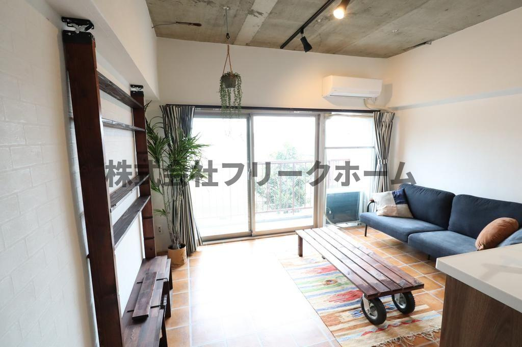 杉並区松庵１丁目の賃貸マンションの居間・リビング