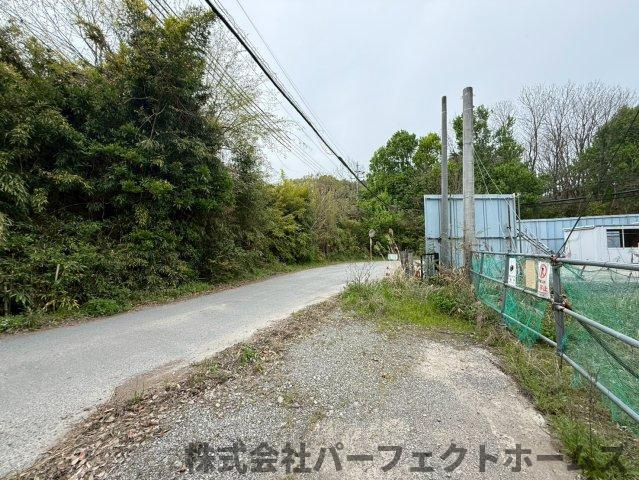 枚方市大字穂谷土地の前面道路含む現地写真|前面道路含む現地写真です