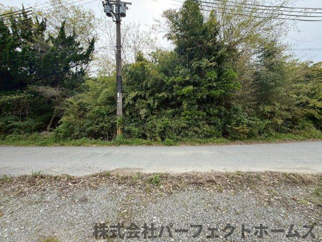 【前面道路含む現地写真】の画像