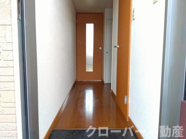 レオパレスラパンの玄関