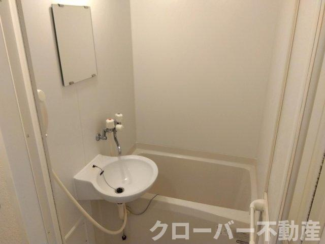 レオパレスラパンの浴室