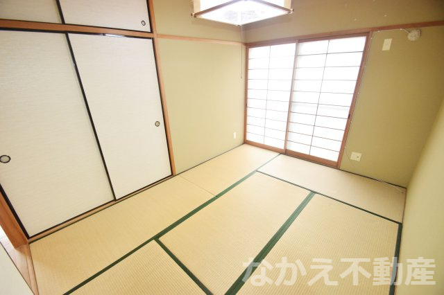 【寝室】 | 使い勝手のいい寝室です