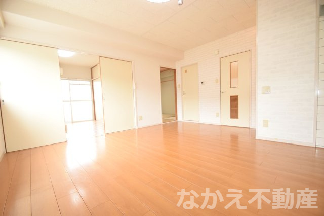【居間・リビング】 | 使いやすい居間です