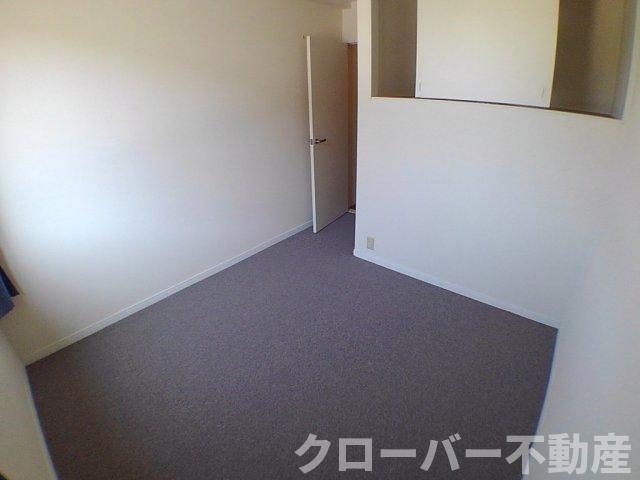 レオパレス新名の寝室