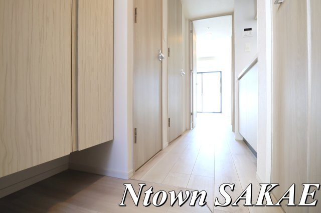 【玄関】 | S-RESIDENCE上前津駅前 | ゆったりとした玄関です