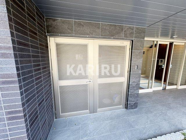 THE HUB MIYAKOJIMAのエントランス