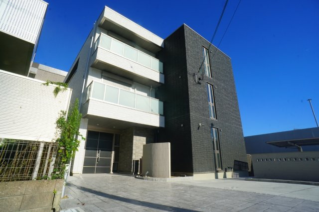 奈良市西大寺栄町の賃貸マンション