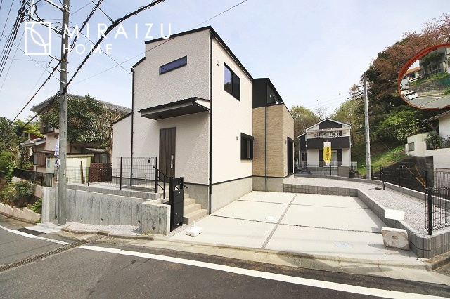 【駐車場】 | 建物完成につき、実際のお部屋をごゆっくりご見学いただけます。お休みの日にご家族で見学はいかがでしょう。
