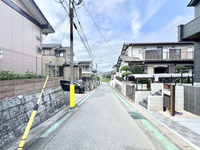 千葉市若葉区千城台南２丁目【現地販売会】の前面道路含む現地写真