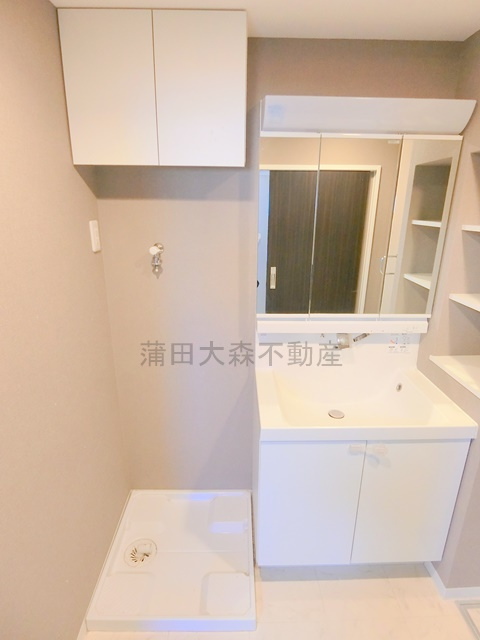 東糀谷ローヤルコーポの洗面所|洗面脱衣所　独立洗面台　室内洗濯機置き場