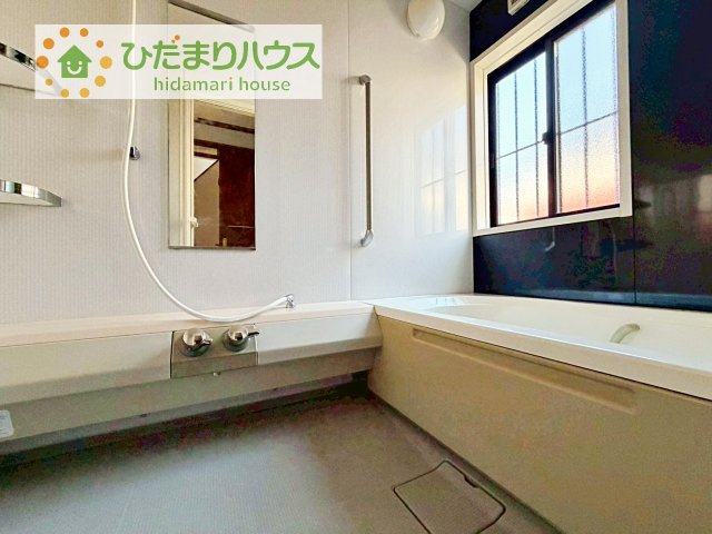 【浴室】 | 牛久市田宮2丁目　中古戸建 | 大人が足を伸ばしても十分な広さ！一人でゆっくりくつろぐ時間も大切です！