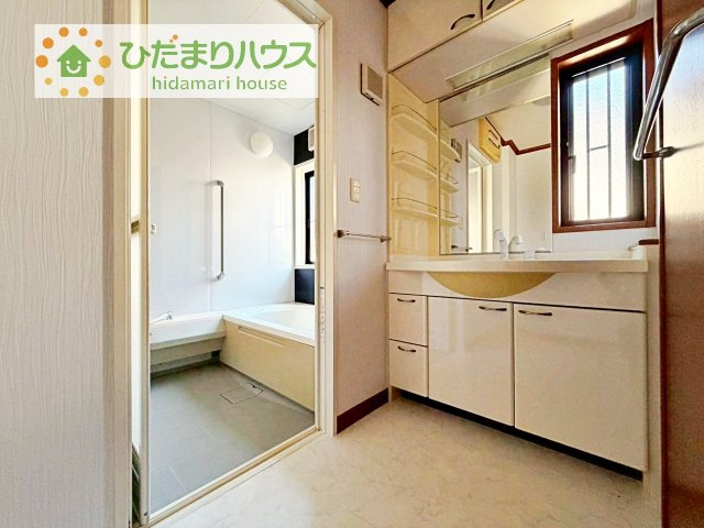 【独立洗面台】 | 牛久市田宮2丁目　中古戸建 | シンプルで使い勝手の良い独立洗面台！