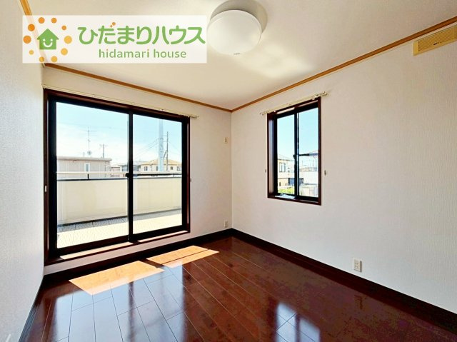 【洋室】 | 牛久市田宮2丁目　中古戸建 | 木の温もりがやさしいフローリング♪