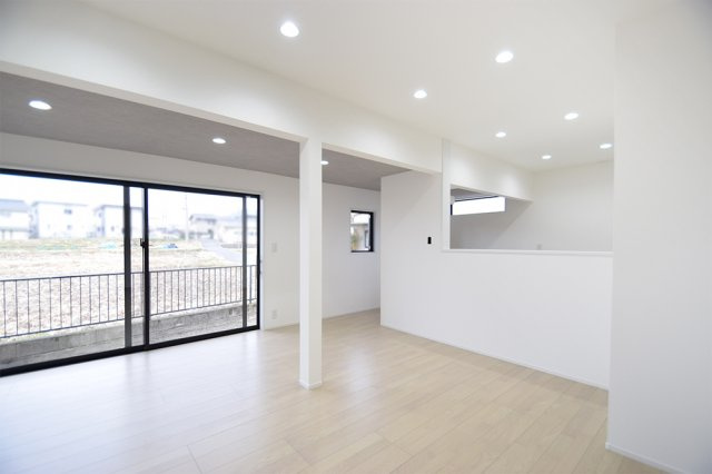 生田　中古住宅の居間・リビング