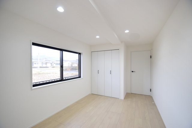 生田　中古住宅の洋室