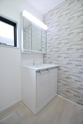 生田　中古住宅の洗面所