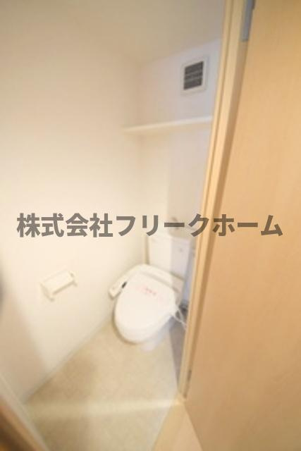 小金井市本町３丁目の賃貸マンションのトイレ